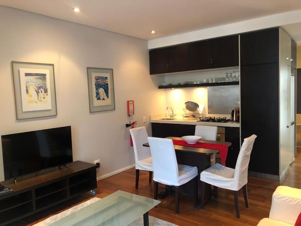 Loader Street - Lovely One Bedroom In De Waterkant Num01